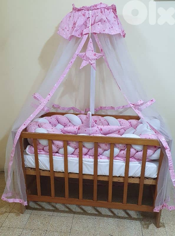 فرشة  جديدة  مش  مستعمل  أبدا     تخت شبه جديد و ناموسية و كوفروليه. . . 0