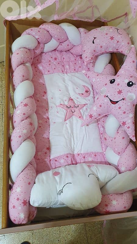 فرشة  جديدة  مش  مستعمل  أبدا     تخت شبه جديد و ناموسية و كوفروليه. . . 1