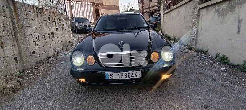 مرسيدس بنز 240/260/280 2001 0