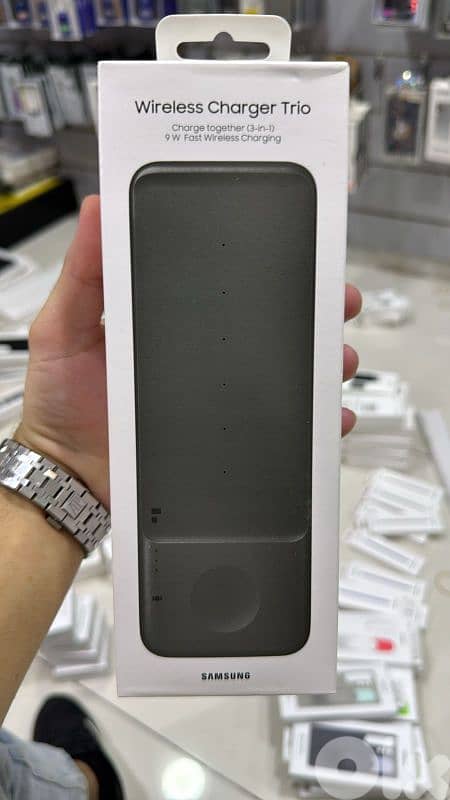 Samsung Wireless Charger Trio 0