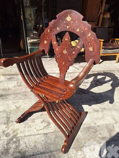 كرسي ملوك خشب ورد مرصعة بالبرونز مميزة ناعمة انتيك سعر لقطة