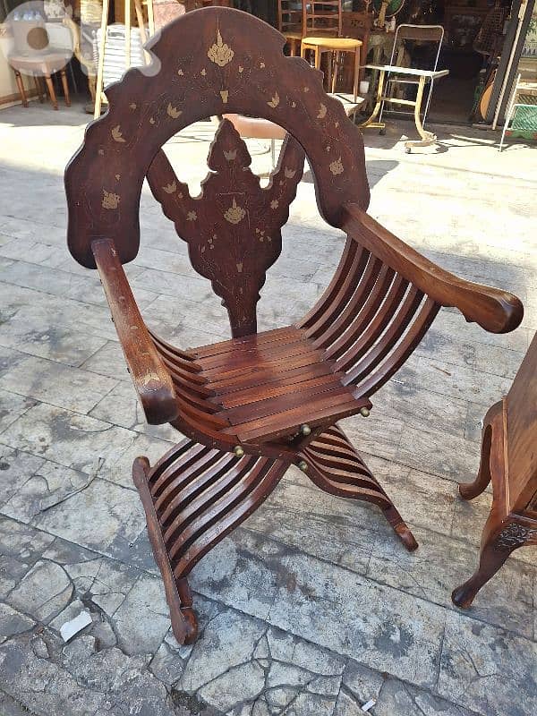 كرسي ملوك خشب ورد مرصعة بالبرونز مميزة ناعمة انتيك سعر لقطة 2