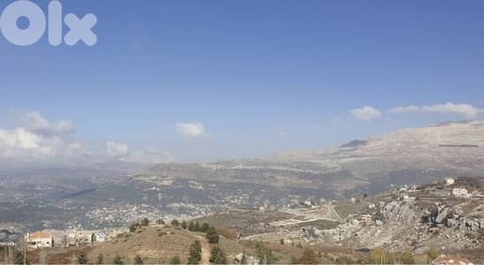 1450m2 Land in Zaarour,metn عقار للبيع في الزعرور،المتن
