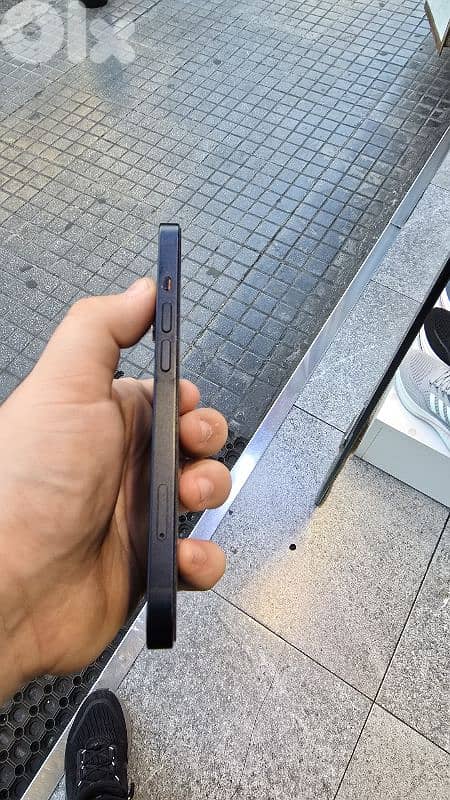 iphone 14 128 GB USED LIKE NEW 5