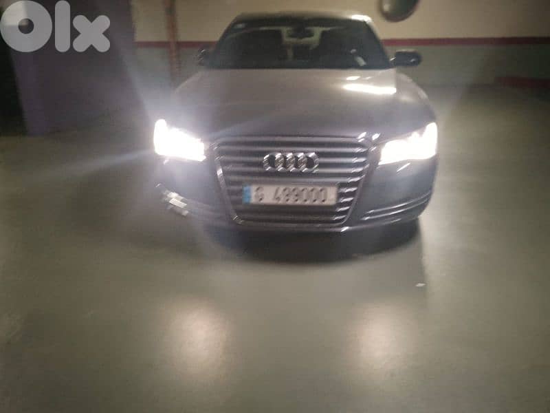 Audi A8 2011 0