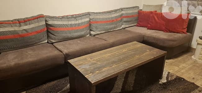 living room used غرفة جلوس