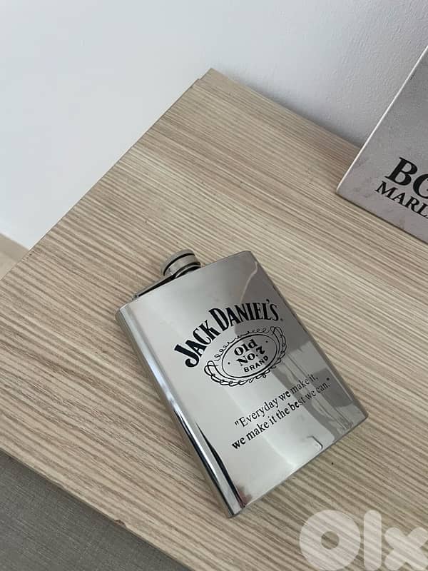 Flask chrome and stainless steel Jack Daniels 2