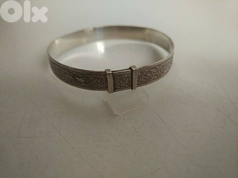 Old silver bracelet - Not Negotiable 1