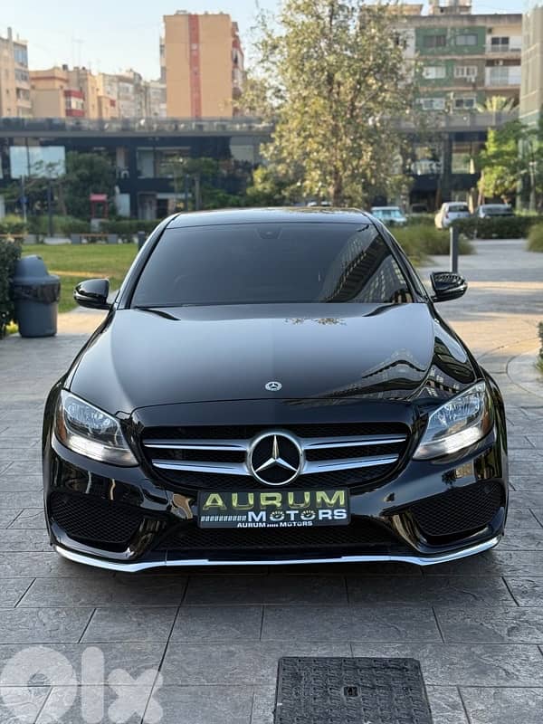 Mercedes-Benz C-Class 2018 clean carfax Amg package 0