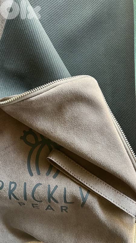 NONSLIP SUEDE YOGA TRAVEL MAT 2