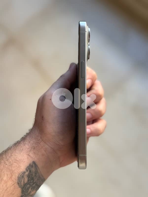 I phone 15 Pro Max 256 space gray 2