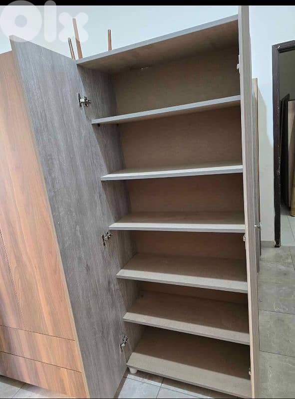 خزانة درفتين رفوف 80 سم 1