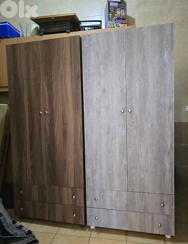 خزانة درفتين حجم وسط 80 سم غمق كبير 47 0