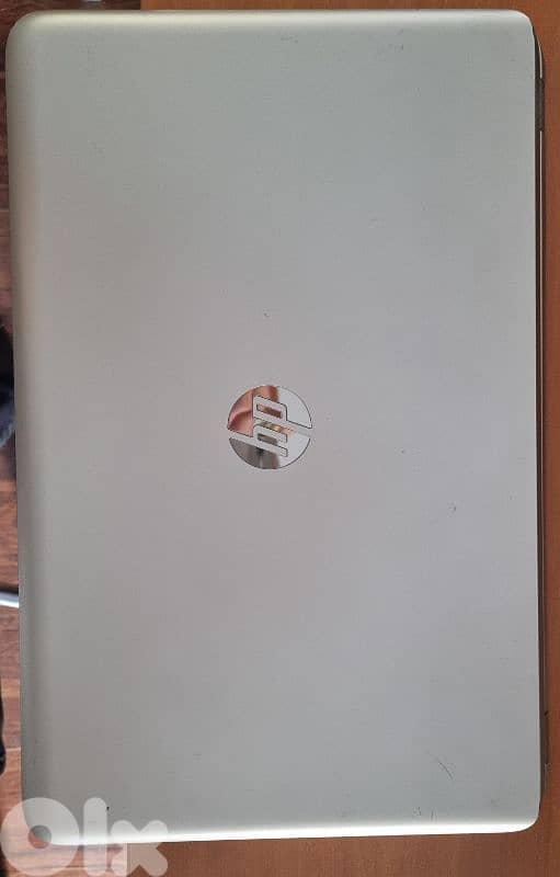 HP 17T-J100 Laptop Great Condition 2