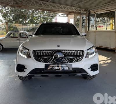 Mercedes GLC 300 4 MATIC 2019 ( Super Clean )