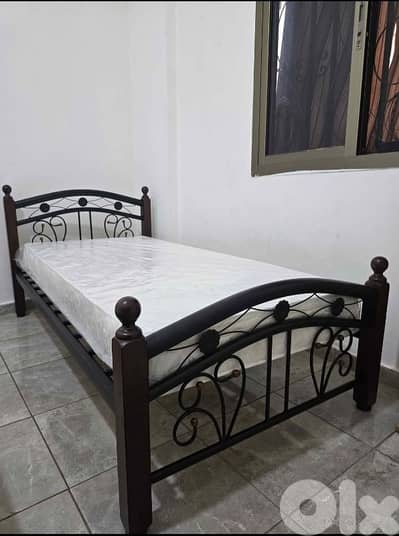 تخت مفرد عرض 100 ماليزي تقيل فرفجيه خشب سميك وحديد سميك