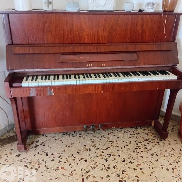 russian piano 0