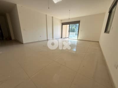 Apartment with Mountain Views For Sale In Ain Aalaq