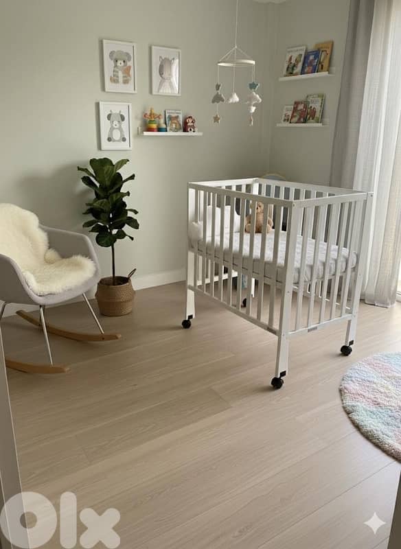 White Wooden Baby Crib with Mattress _ Mamas & Papas 0