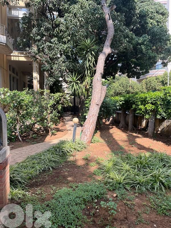 Plot For Sale In The Heart Of Achafieh (Old House) 5