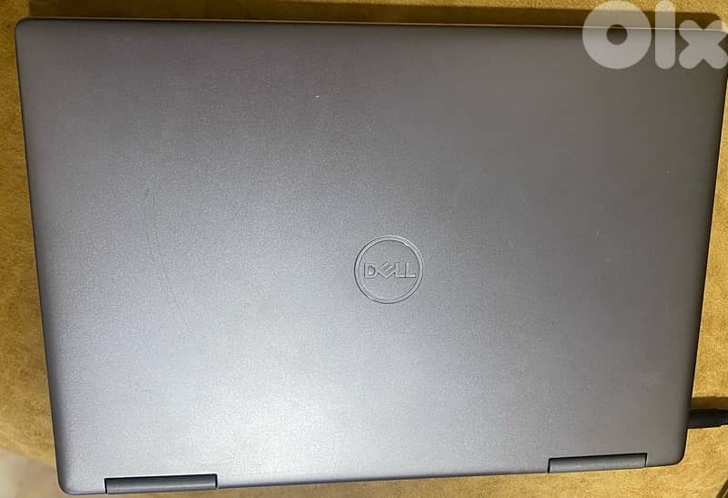 Dell Inspiron 7373 2-in-1 laptop 1
