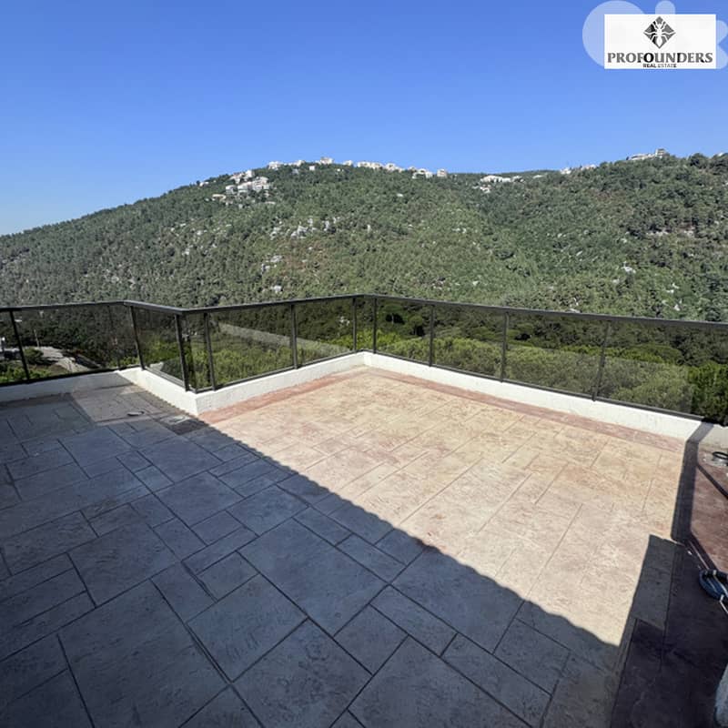 Apartment for sale in Baabdat شقة للبيع في بعبدات 0