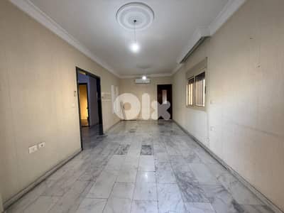 Apartment for rent in Sakyet Janzerشقة للإيجار في ساقية جنزير