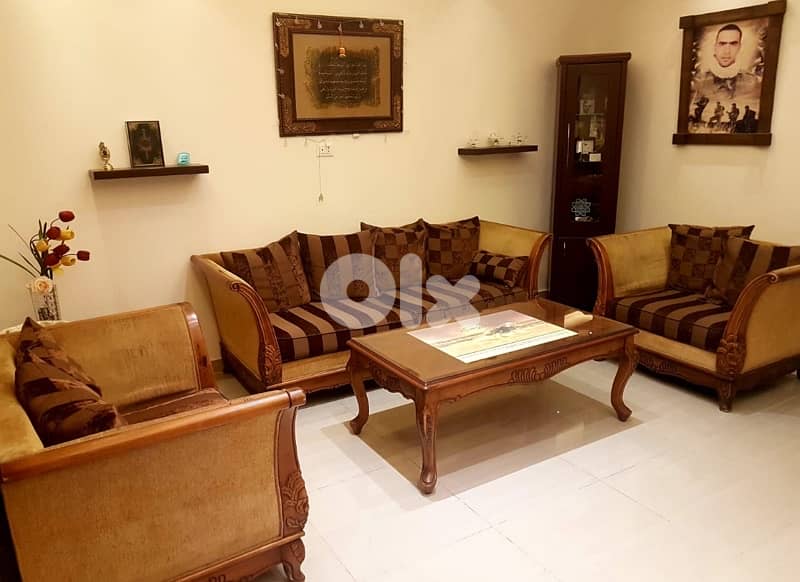 صالون للبيع ٤ قطع 1