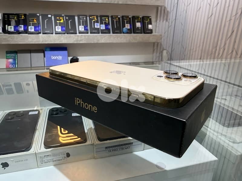 iPhone 13 Pro Max 256Gb Clean Condition: - Mint Condition 3