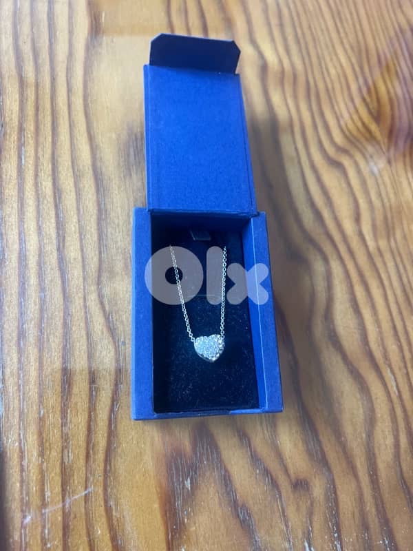 swarovski necklace 0