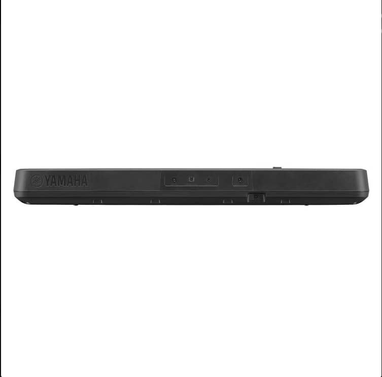 Yamaha PSR-E383 61-Key Portable Keyboard 2