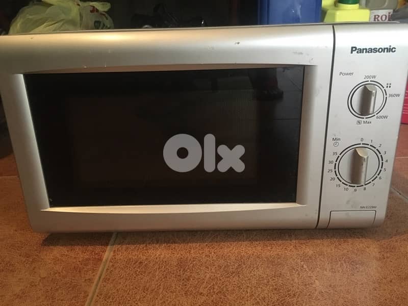 microwave panasonic good condition 0