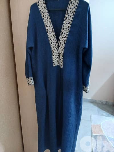 عبايات  فساتين  جلابيات