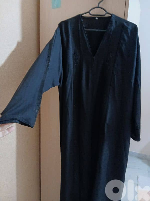 عبايات  فساتين  جلابيات 4