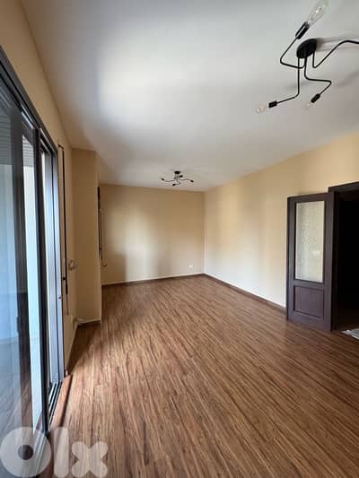 Apartment for sale in naccache-شقة للبيع في النقاش