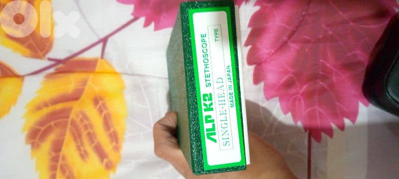 blood pressure machine with stethoscope 3