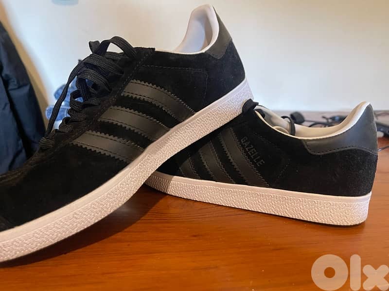 shoes for sale  size 42 2