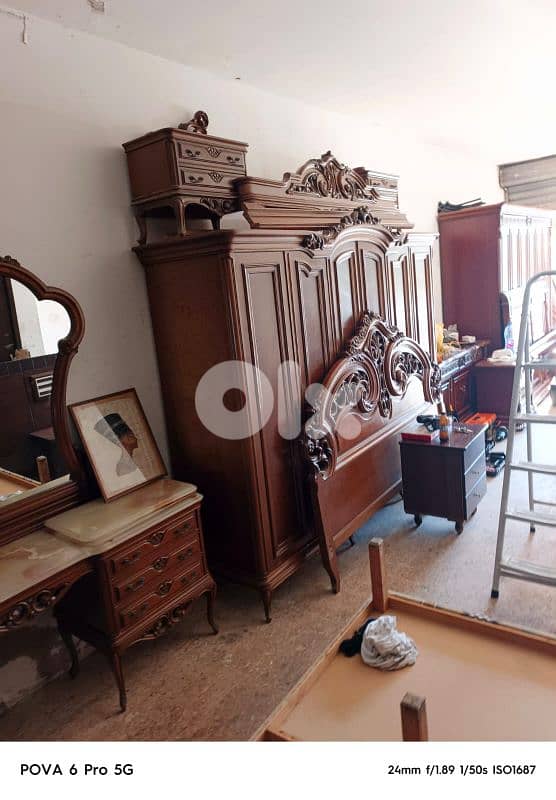 اوضة نوم ملكية حفر خشب زان انكليزية 4