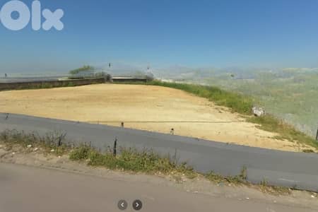 Land For Rent in Dekwaneh