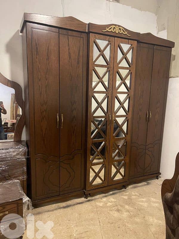 اوضة نوم شغل توصاية ملبسة قشرة سنديان شبه جديدة 2