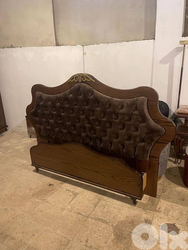 اوضة نوم شغل توصاية ملبسة قشرة سنديان شبه جديدة 3