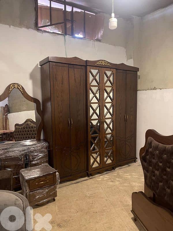 اوضة نوم شغل توصاية ملبسة قشرة سنديان شبه جديدة 4