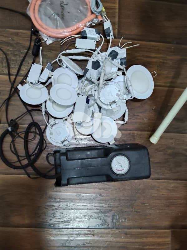 البضائع الموجوده في الصوره شروي غير شكل كامله فقط 135$ 10