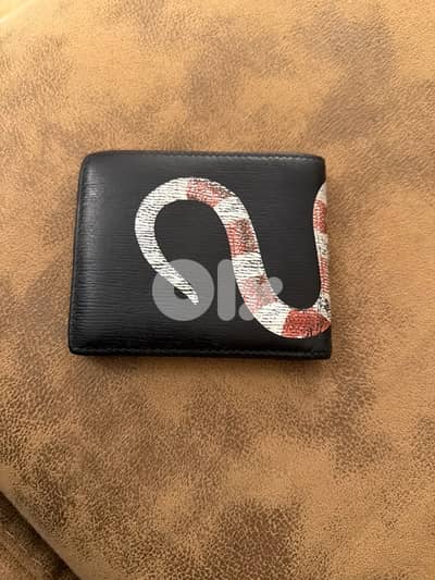 gucci wallet