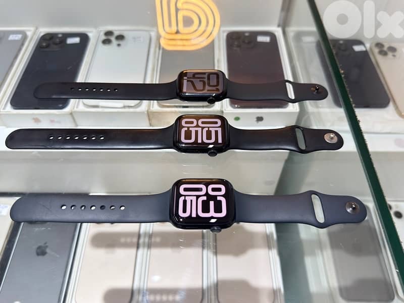 Apple Watch Series 9 45mm Like New: - Mint Condition 2