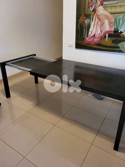 Dinning room table