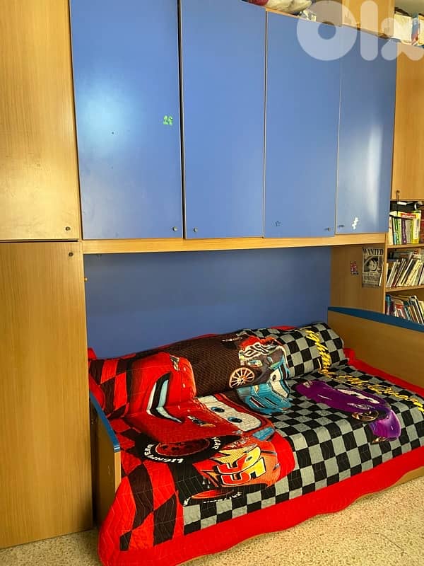 beds and closet dor bedroom 2