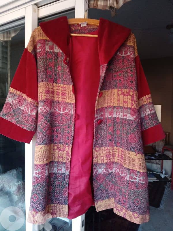 VINTAGE red velvet coat for girls 0