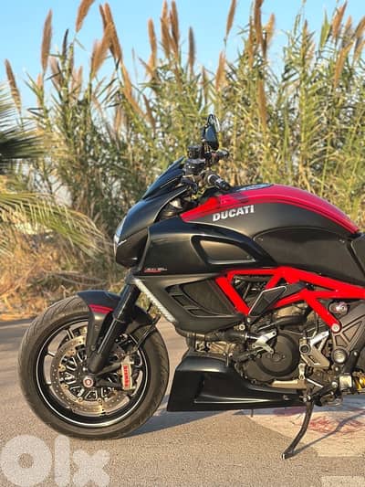 Ducati Diavel carbon