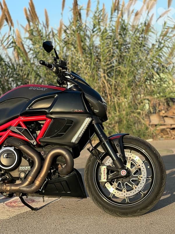 Ducati Diavel carbon 7
